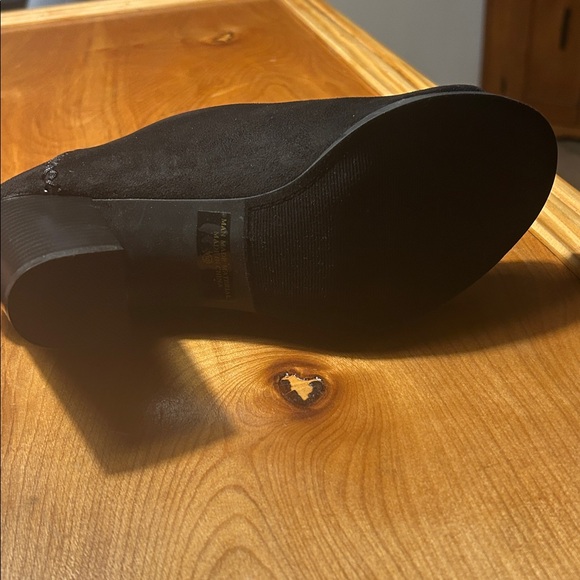 Sharpay Booties - Picture 2 of 2